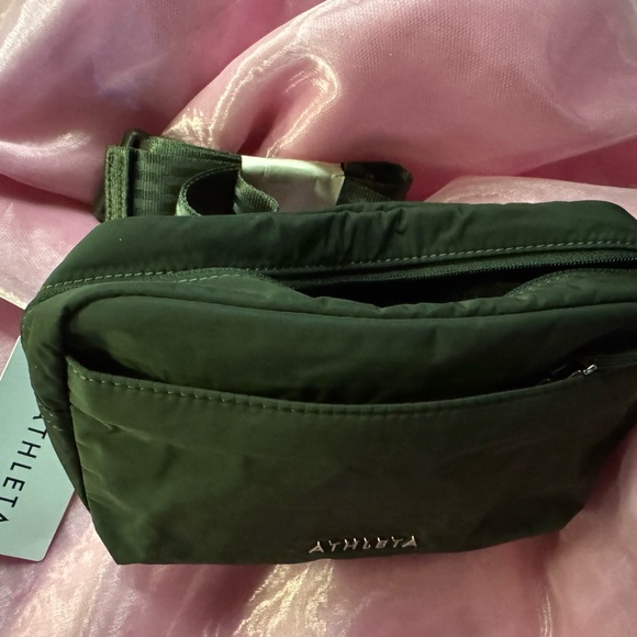 ATHLETA ALL about Large Olive Belt Bag - Picture 4 of 5